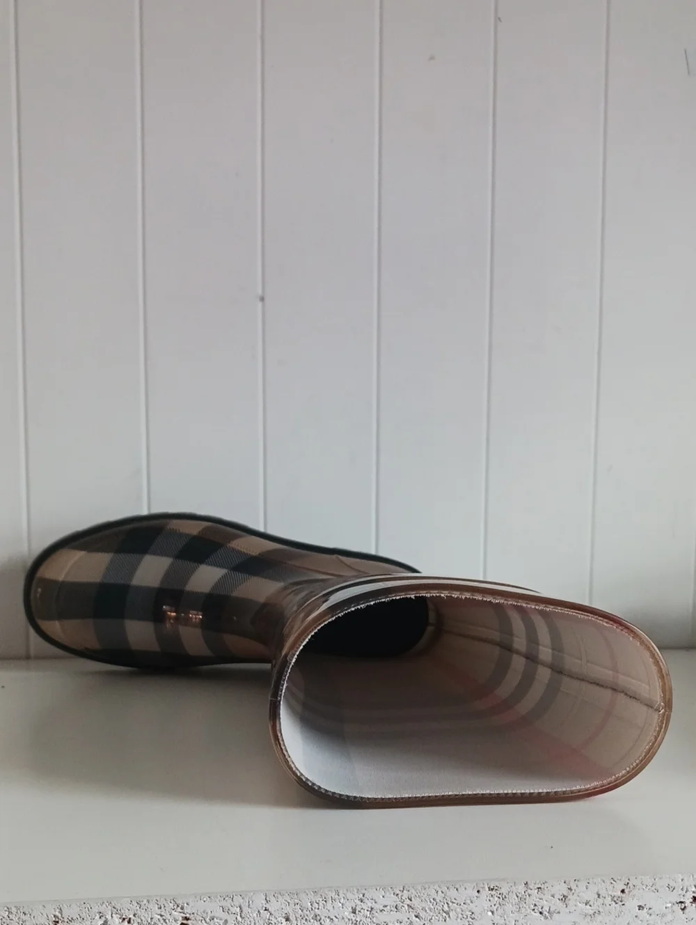 BURBERRY TAN PLAID RUBBER MID CALF RAIN BOOTS.